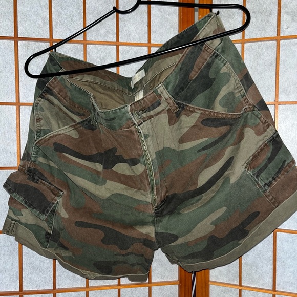 Camo shorts - Picture 8 of 8